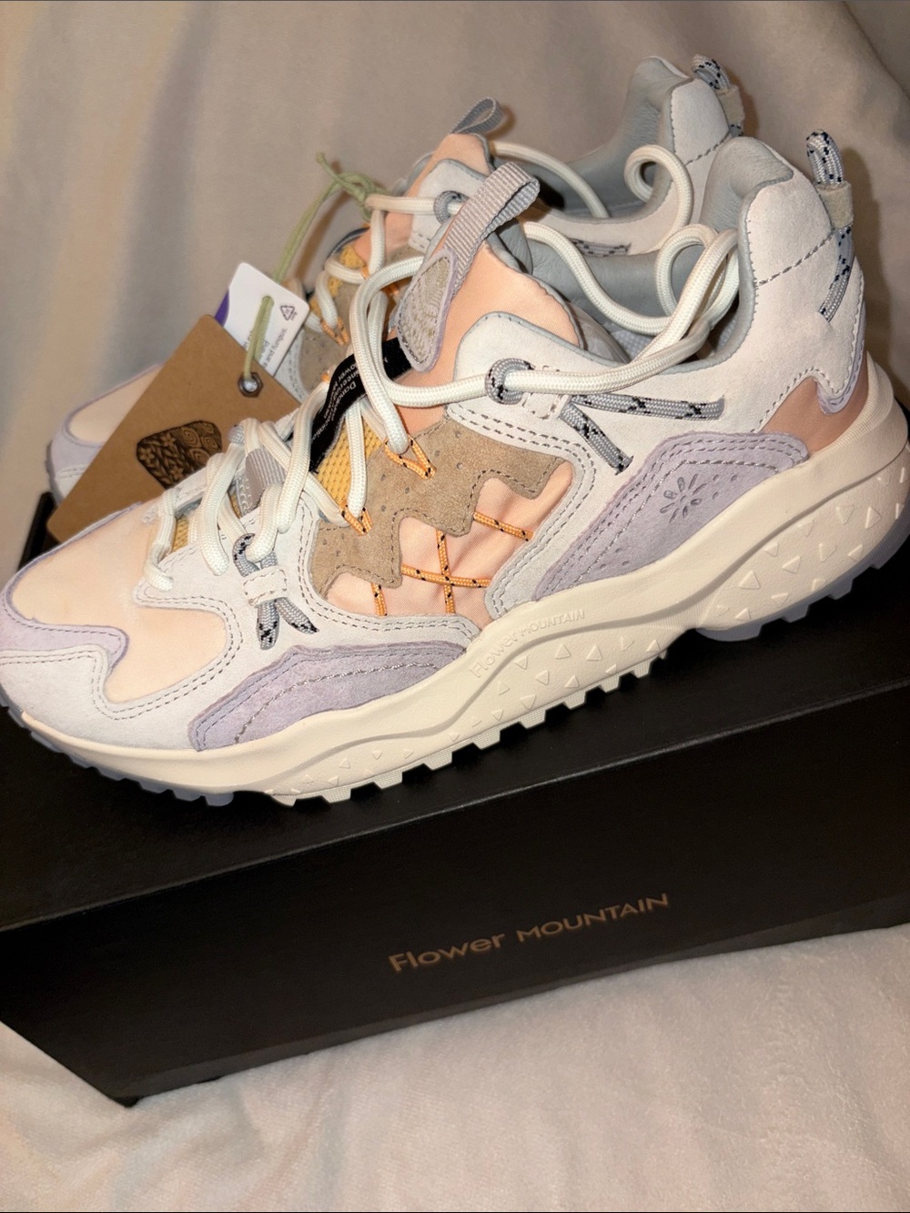 NWT Flower Mountain Yamabushi Sneaker in Off White - Picture 13 of 15